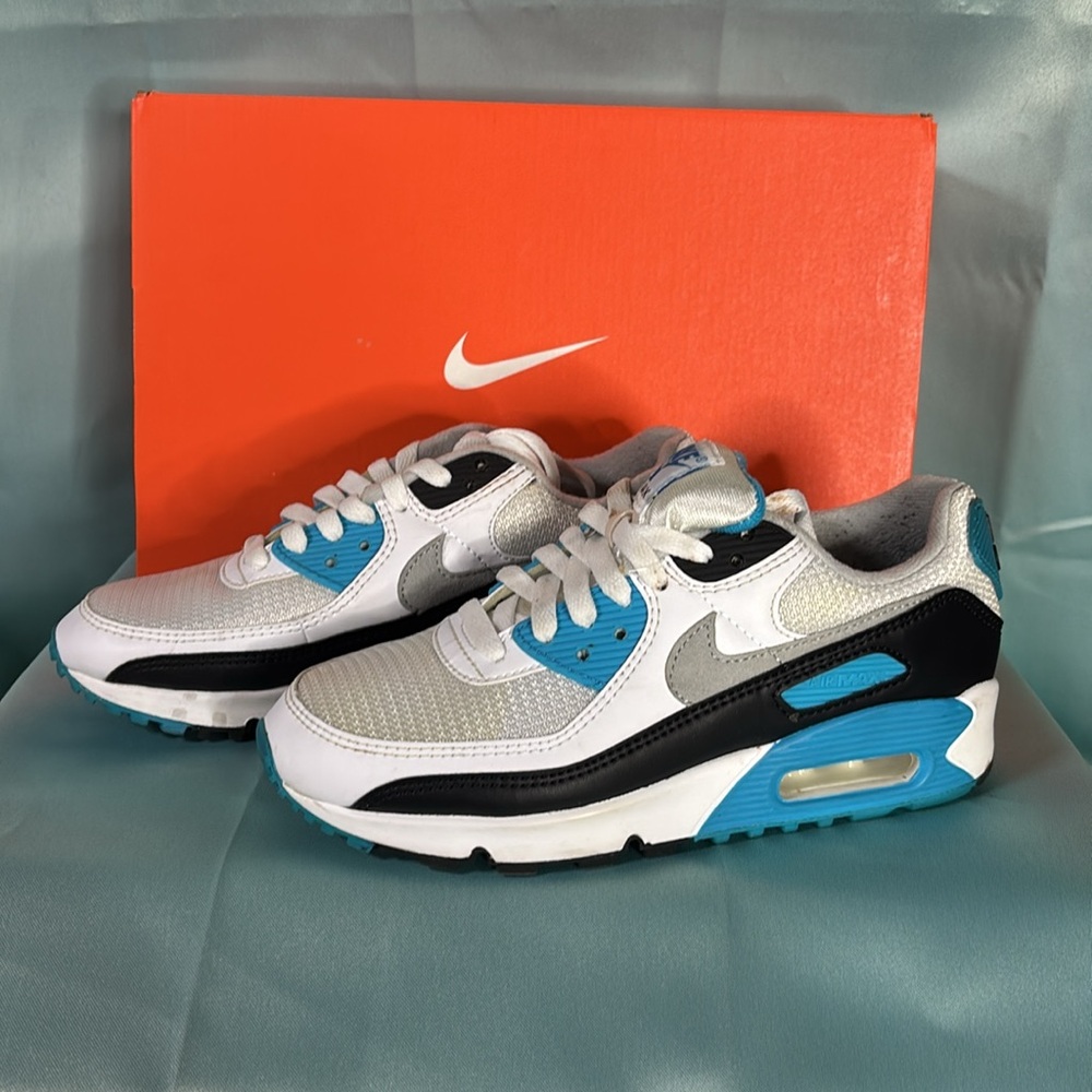 Nike Men’s Air Max 90 Laser Blue Size 5